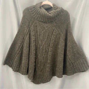 H&M Brown Cable Knit Acrylic Wool Angora Blend Turtleneck Cape Poncho One Size